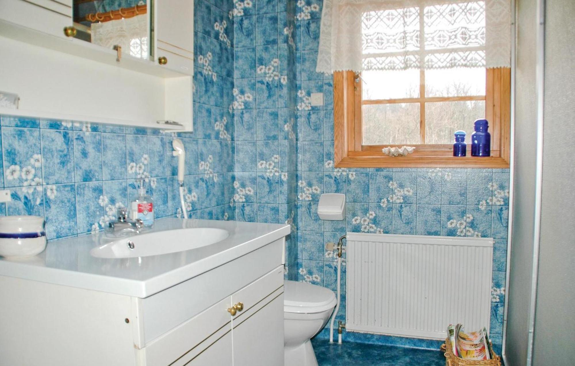 Cozy Home In Uddevalla With Wifi Haljebol Ngoại thất bức ảnh